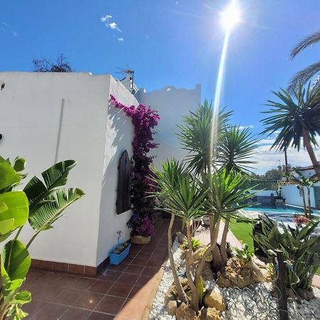 Gatu Premium Villa Lurberri Piscina Privada, 4 Dormitorios, 2 Banos, Parking , Jardines, " Preferente Mayores De 25 Anos Y Familias " In Y Barbacoa Chiclana de la Frontera Eksteriør billede