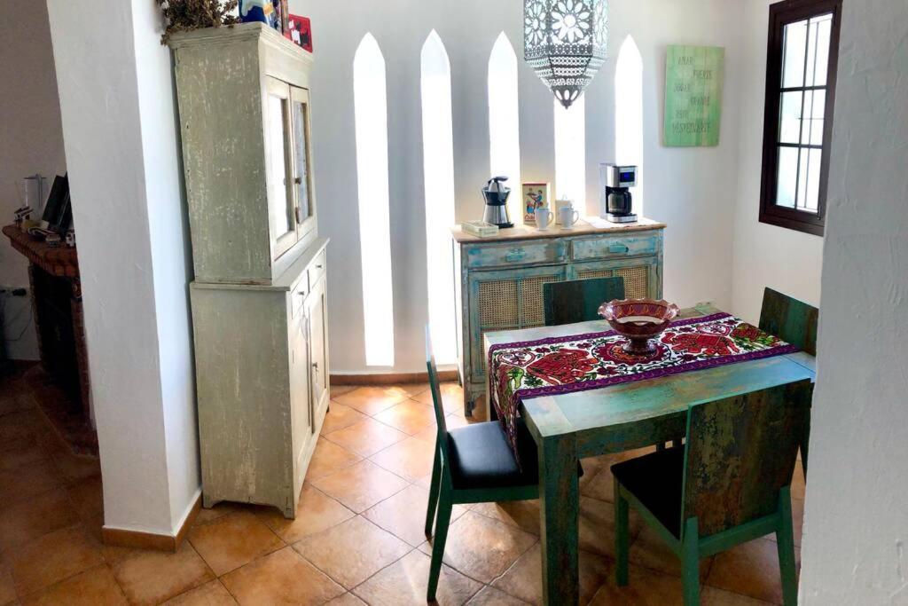 Gatu Premium Villa Lurberri Piscina Privada, 4 Dormitorios, 2 Banos, Parking , Jardines, " Preferente Mayores De 25 Anos Y Familias " In Y Barbacoa Chiclana de la Frontera Eksteriør billede