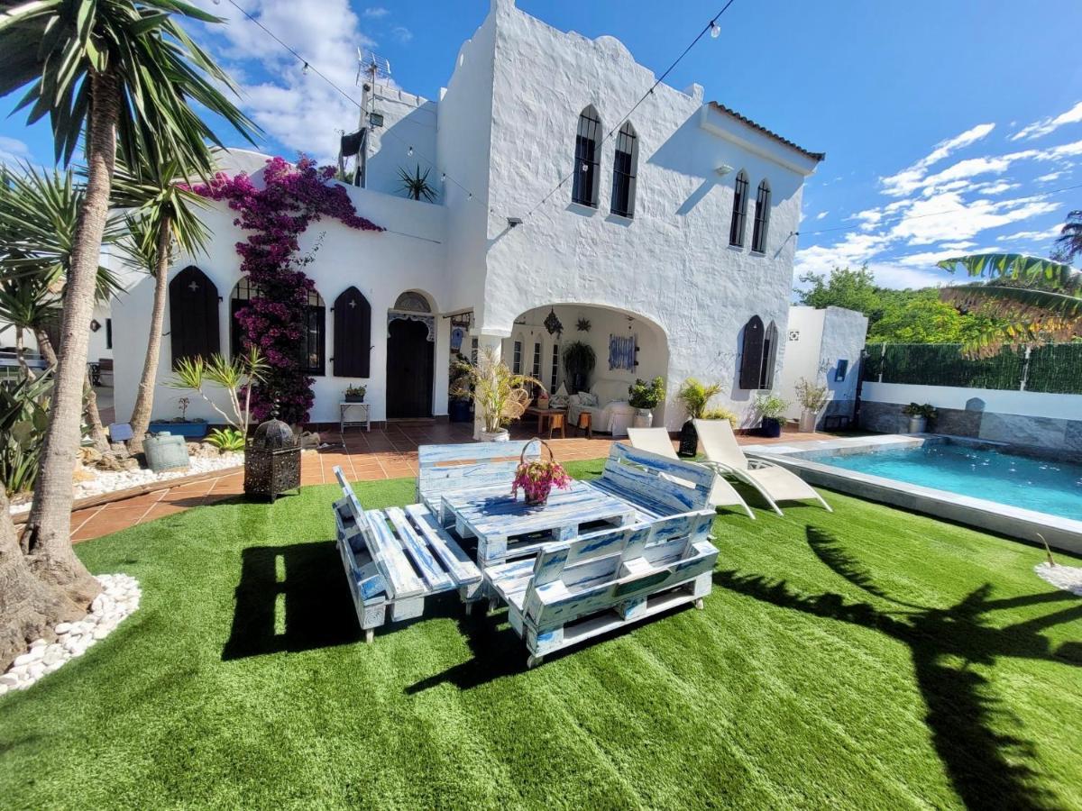 Gatu Premium Villa Lurberri Piscina Privada, 4 Dormitorios, 2 Banos, Parking , Jardines, " Preferente Mayores De 25 Anos Y Familias " In Y Barbacoa Chiclana de la Frontera Eksteriør billede