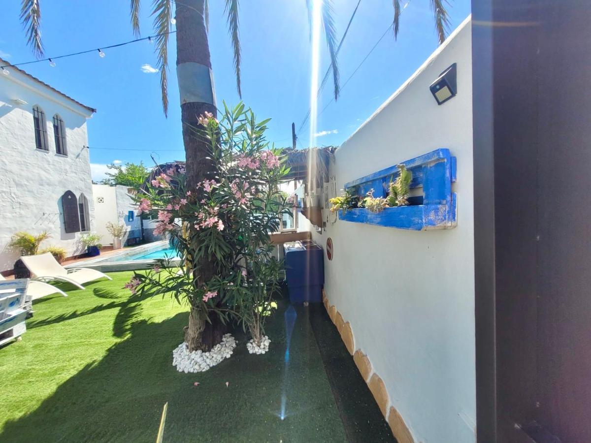 Gatu Premium Villa Lurberri Piscina Privada, 4 Dormitorios, 2 Banos, Parking , Jardines, " Preferente Mayores De 25 Anos Y Familias " In Y Barbacoa Chiclana de la Frontera Eksteriør billede